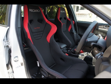 RECARO�i���J���V�[�g�j�@SUBARU�@�C���v���b�T�@GVB��RECARO�i���J���j�@RS-G �X�[�p�[�V���^���N�@RED�@����@���@SR-6 �X�[�p�[�V���^���N�@RED�@���� �@����