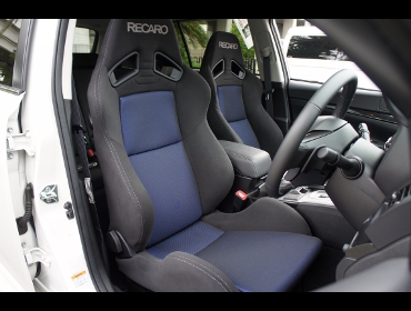 RECARO�i���J���V�[�g�j�@SUBARU�@���K�V�B�@BR9��RECARO�i���J���j�@SR-7 SK100 BK/BL�@���@SR-7F SK100 BK/BL�@����