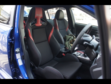 RECARO�i���J���V�[�g�j�@SUBARU�@WRX�@STI�@VAB��RECARO�i���J���j�@SR-7 Lassic�i���V�b�N�j RED/RED�@����