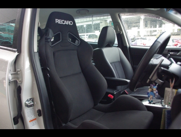 RECARO�i���J���V�[�g�j�@SUBARU�@�G�N�V�[�K�@YA5��RECARO�i���J���j�@SR-7 KK100 BK�@����