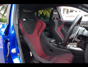 RECARO�i���J���V�[�g�j�@SUBARU�@�C���v���b�T�@GVF��RECARO�i���J���j�@RS-G SK2 BK/RED�@���@SR-6 SK100S BK/RED�@����