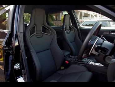 RECARO�i���J���V�[�g�j�@SUBARU�@WRX�@STI�@A-Laine�@GVF��RECARO�i���J���j�@�X�|�[�c�X�^�[LL100H�@�~2�r�@����