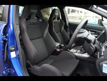 RECARO�i���J���V�[�g�j�@SUBARU�@WRX�@STI�@VAB�Ƀ��J���@SR-7 Lassic�i���V�b�N�j�@BK/RED�@�~2�r�@����