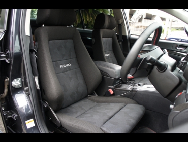 RECARO�i���J���V�[�g�j�@SUBARU�@���K�V�B�@B4�@BMM�Ƀ��J���@�G���S���hMV�@BK�@�~2�r�@����