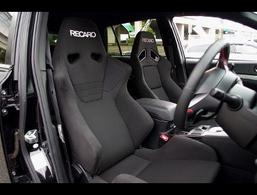RECARO�i���J���V�[�g�j�@SUBARU�@���K�V�B�@�c�[�����O���S���@BRGE�Ƀ��J���@SR-6 SK100S�@BK/BK�@���@SR-7F�@SK100�@BK/BK�@����