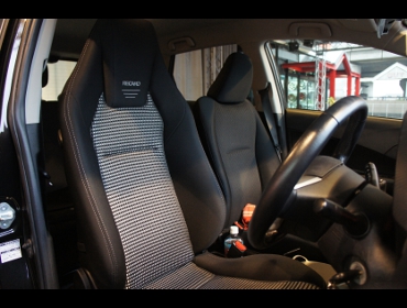 RECARO�i���J���V�[�g�j�@SUBARU�@�g���W�A�Ƀ��J���@LX-F IM110 BK�@����