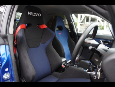 RECARO�i���J���V�[�g�j�@SUBARU�@�C���v���b�T�@GDB-F�Ƀ��J���@SR-6 SK100S BK/BL�@����
