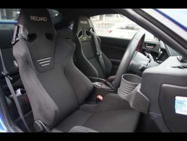 RECARO�i���J���V�[�g�j�@SUBARU�@BRZ�@ZC6�Ƀ��J���@SR-6 GK100 BK/BK�@���@SR-7F GK100�@BK/BK�@����