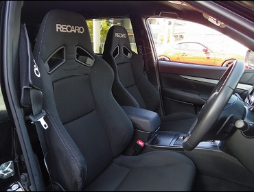 RECARO�i���J���V�[�g�j�@SUBARU�@���K�V�B�c�[�����O���S���@BR�Ƀ��J���@SR-7F SK100�@BK/BK�@���@SR-7F SK100�@BK/BK�@����