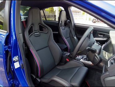 RECARO�i���J���V�[�g�j�@SUBARU�@WRX�@STi�@VAB�Ƀ��J���@�X�|�[�c�X�^�[LL100H�@���U�[SE�@BK���U�[RED�X�e�b�`�@�~2�r�@����