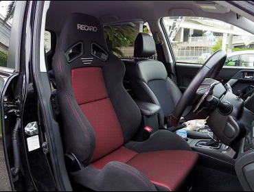 RECARO�i���J���V�[�g�j�@SUBARU�@�t�H���X�^�[�@SJG��RECARO�i���J���j�@SR-7 GK100H�@�V�[�g�q�[�^�[�t���@BK/RED�@����