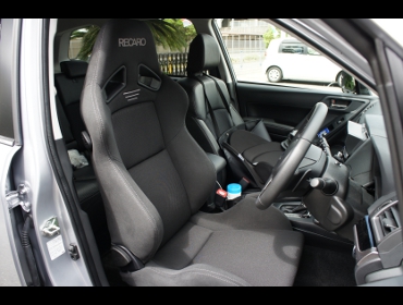 RECARO�i���J���V�[�g�j�@SUBARU�@�t�H���X�^�[�@SJG�Ƀ��J���@SR-7 GK100H�V�[�g�q�[�^�[�t���@BK/BK�@����