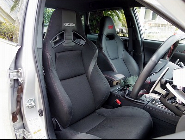 RECARO�i���J���V�[�g�j�@SUBARU�@�C���v���b�TWRX�@STI�@GVF�Ƀ��J���@SR-7F�@Lassic�@BK/RED�@����
