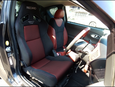 RECARO�i���J���V�[�g�j�@SUBARU�@R1 s�@�Ƀ��J���@SR-7F�@GK100�@BK/RED�@����