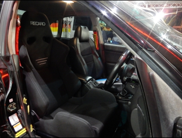 SUBARU�@���K�V�B�@BE5�@�Ɂ@RECARO�i���J���j�@SR-6�@GK100�@BK/BK�@����