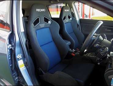 RECARO�i���J���V�[�g�j�@SUBARU�@�����H�[�O�@�Ɂ@���J���@SR-7�@GK100�@BK/BL�@�~2�r�@����