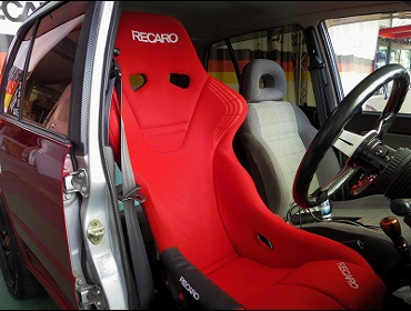 SUBARU�@���B���B�I�@�Ɂ@RECARO�i���J���j�@RS-GS�@RED�@�V�[�g�q�[�^�[�t���@����