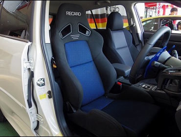 RECARO�i���J���V�[�g�j�@SUBARU�@�����H�[�O�@�i2017�N�j�@�Ɂ@SR-7�@GK100�@BK/BL�@�V�[�g�q�[�^�[�t���@����