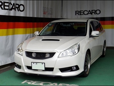 SUBARU�@���K�V�B�@�c�[�����O���S���@BR9�i2013�N12���j�@�Ɂ@RECARO�i���J���j�@SR-7�@GK100�@BK/SIL�@����