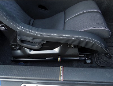 RECARO�i���J���V�[�g�j�@SUBARU�@BRZ�@ZC6�@�Ɂ@RECARO�i���J���j�@RS-G�@GK�@BK/SIL�@����