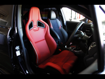 SUBARU�@WRX�@STI�@VAB�i2016�N�j�@�Ɂ@RECARO�i���J���j�@�X�|�[�c�X�^�[LL100H���U�[SE�@RED���U�[�@����