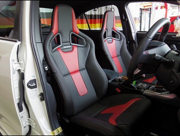 SUBARU�@WRX�@STI�@VAB�i2015�N�j�@�Ɂ@RECARO�i���J���j�@�N���X�X�|�[�c�X�^�[�@���~�e�b�h�G�f�B�V�����@BK/RED�@�~���E�@����
