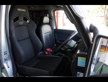 RECARO�i���J���V�[�g�j�@SUBARU�@�T���o�[�o���@TV1�i2010�N�j�@�Ɂ@RECARO�i���J���j�@SR-7F�@GK100�@BK/BK�@����