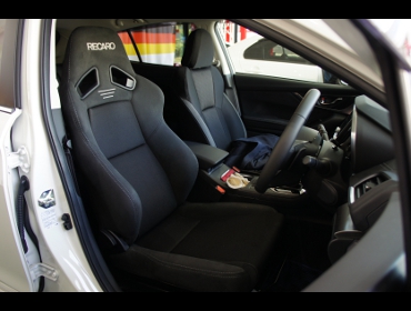 SUBARU�@�C���v���b�T�@�Ɂ@RECARO�i���J���j�@SR-7F�@GK100�@BK/BK�@����