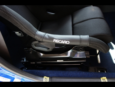 SUBARU�@�C���v���b�T�@GDB�i2002�N�j�@�Ɂ@RECARO�i���J���j�@RS-G�@GL�@BK/BK�@����