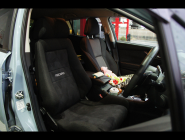 SUBARU�@XV�i2017�N�j�@�Ɂ@RECARO�i���J���j�@�G���S���hD�@BK�@����