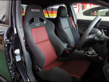 SUBARU�@WRX�@VAB�@�Ɂ@RECARO�i���J���j�@SR-7�@GK100�@BK/RED�@����