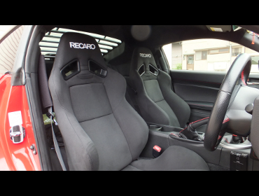 SUBARU�@BRZ�@ZC6�@�Ɂ@RECARO�i���J���j�@SR-7�@KK100�@BK�@�~���E�@����