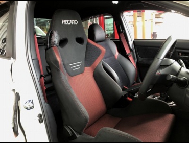 SUBARU�@WRX�@STi�@VAB�@�Ɂ@RECARO�i���J���j�@SR-6�@GK100S�@BK/RED�@����