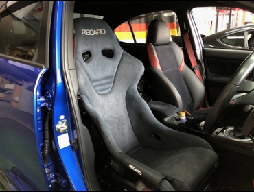 SUBARU�@WRX�@VAB�i2017�N�j�@�Ɂ@RECARO�i���J���j�@RS-G�@�A���J���^�[���@����
