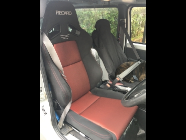 SUBARU�@�T���o�[�@TV2�@�Ɂ@RECARO�i���J���j�@SR-7F�@GK100�@BK/RED�@����
