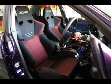 SUBARU�@�C���v���b�T�@GDA�i2005�N�j�@�Ɂ@RECARO�i���J���j�@SR-6�@GK100S�@BK/RED�@�~���E�@����