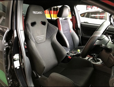 SUBARU�@WRX�@VAB�i2018�N�j�@�Ɂ@RECARO�i���J���j�@SR-6�@GK100S�@BK/BK�@����