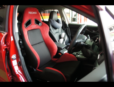 SUBARU�@�C���v���b�T�@�Ɂ@RECARO�i���J���j�@SR-7�@GU100�@RED�@����