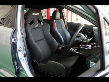 SUBARU�@WRX�@VAB�i2018�N�j�@�Ɂ@RECARO�i���J���j�@SR-7�@GK100�@BK�@�V�[�g�q�[�^�[�t���@����