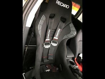 SUBARU�@���K�V�B�@BP5�@�Ɂ@RECARO�i���J���j�@RS-GS�@BK�@�V�[�g�q�[�^�[�t���@����