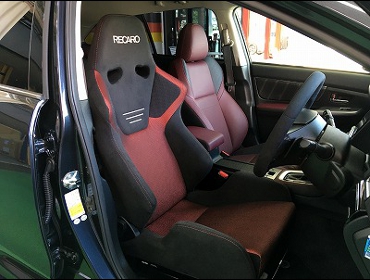 SUBARU�@�����H�[�O�@VMG�@�Ɂ@RECARO�i���J���j�@SR-6�@GK100S�@BK/RED�@�V�[�g�q�[�^�[�t���@����