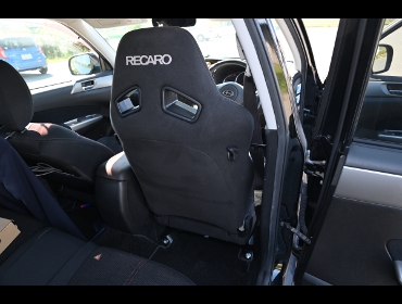 SUBARU�@�t�H���X�^�[�@SH5�@�Ɂ@RECARO�i���J���j�@SR-7�@GK100�@BK/BK�@����