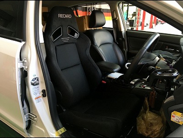 SUBARU�@XV�@�Ɂ@RECARO�i���J���j�@SR-7F�@GU100H�@BK�@�V�[�g�q�[�^�[�t���@����