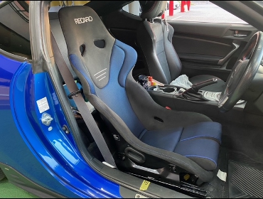 SUBARU�@BRZ�@�Ɂ@RECARO�i���J���j�@RS-G�@GK�@BK/�u���[�@�V�[�g�q�[�^�[�t���@����