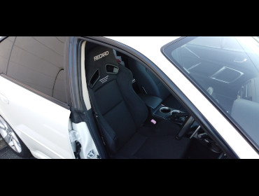 SUBARU�@���K�V�B�@B4�@BL5�i2009�N�j�@�Ɂ@RECARO�i���J���j�@SR-7�@GU100�@BK�@����