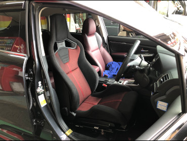 SUBARU�@�����H�[�O�@VMG�i2016�N�j�@�Ɂ@RECARO�i���J���j�@�X�|�[�c�X�^�[�@GK100H�@BK/RED�@����