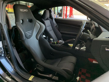 SUBARU�@BRZ�@ZC6�i2018�N�j�@�Ɂ@RECARO�i���J���j�@RS-G�@GK�@BK/SIL�@����