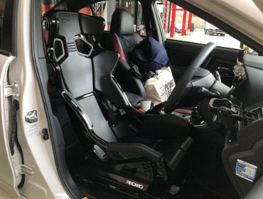 SUBARU�@WRX STI�@VAB�@F�i2019�N�j�@�Ɂ@RECARO�i���J���j�@PRO RACER�@RMS2700G�@����