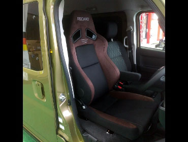 SUBARU�@�T���o�[�o���@S710B�i2022�N�j�@�Ɂ@RECARO�i���J���j�@SR-7F�@GU100H�@�u���E���@�V�[�g�q�[�^�[�t���@����