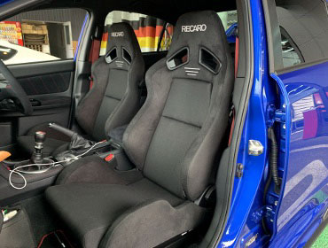 SUBARU�@WRX STI�@VAB�@F�^�i2020�N�j�@�Ɂ@RECARO�i���J���j�@SR-7�@GU100H�@BK�@�~���E�@����